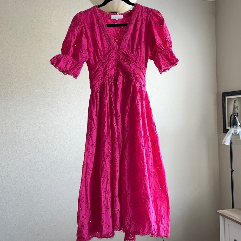 Short sleeve dress